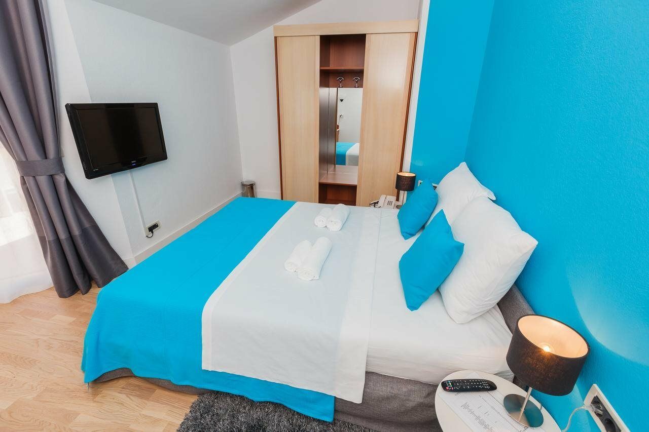 Hotel Villa Zarko Kastel Stari ภายนอก รูปภาพ